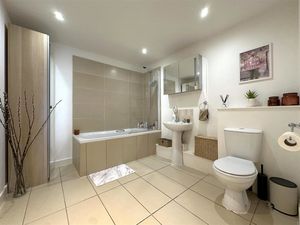 Photo 10- click for photo gallery